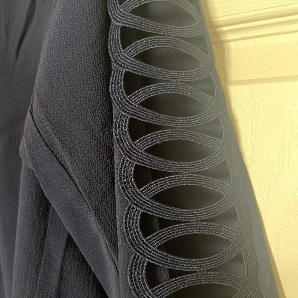 NWT BLOUSE - Picture 3 of 3